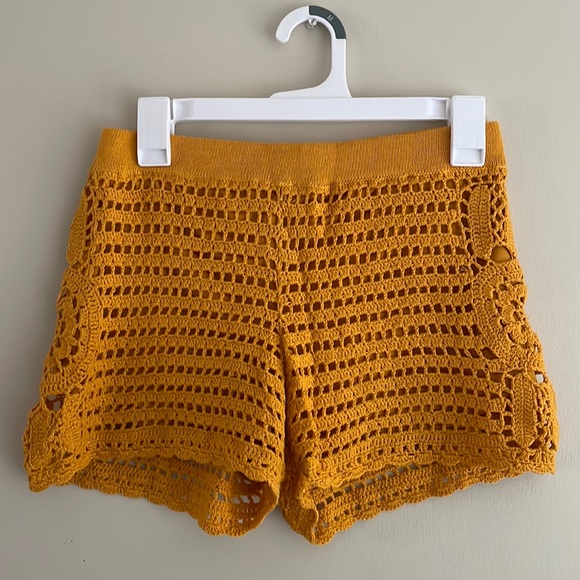 Forever 21 Pants - Forever 21  Lace shorts - Size M